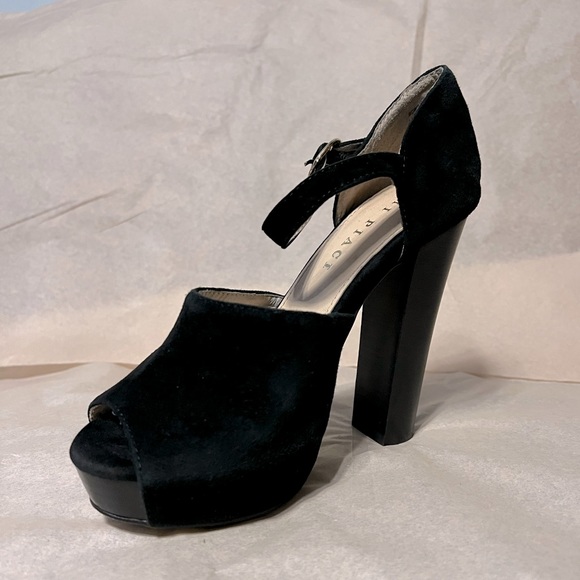 Sexy Suede black platform heel. Mi Piaci, New Zealand brand - Picture 1 of 7